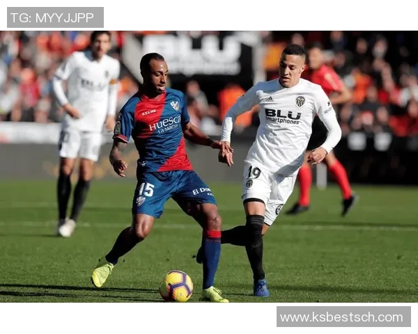 足球明星在场上踢球时是否会化妆探讨与分析 足球明星在场上踢球时是否会化妆探讨与分析